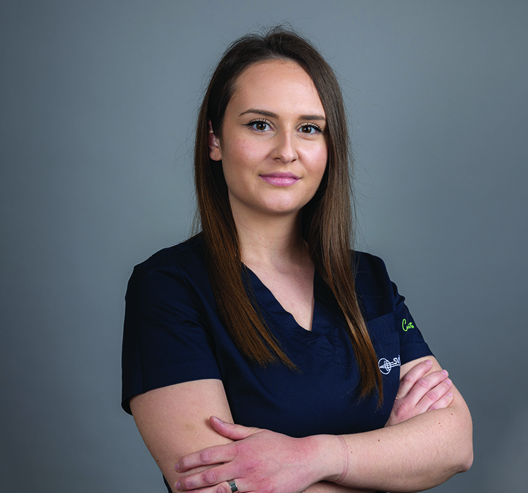 Ivana Radoš -  Pddečel za refraktivno kirurgijo in roženico